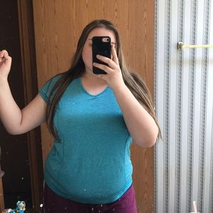 Semi-fitted athletic T-shirt